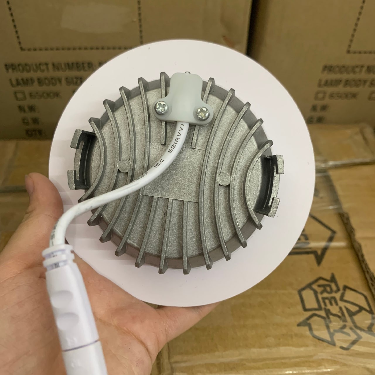LED ÂM TRẦN 9W ĐẾ ĐÚC SÁNG 3 CHẾ ĐỘ