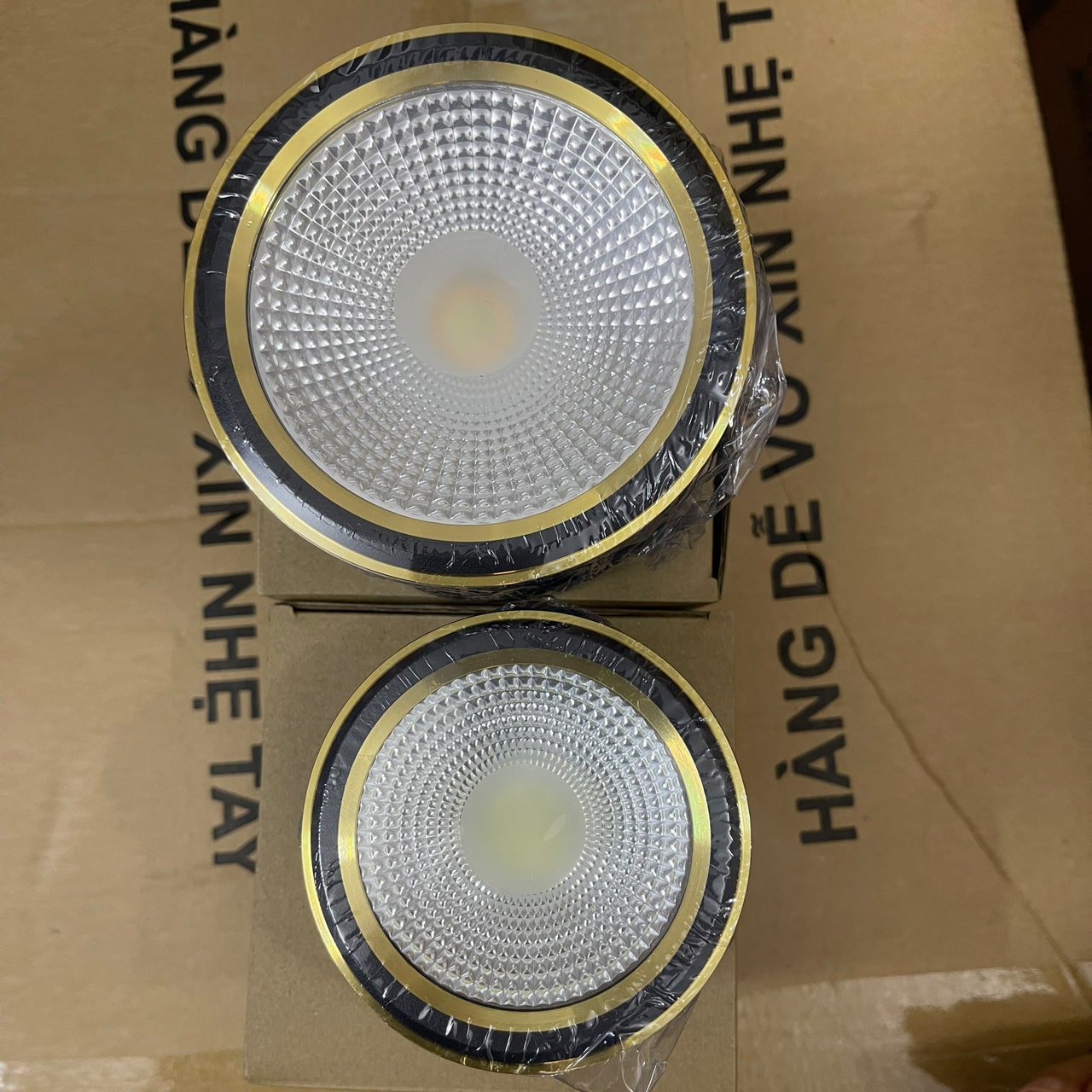 ĐÈN LON ỐP TRẦN 7W -12W VIỀN VÀNG