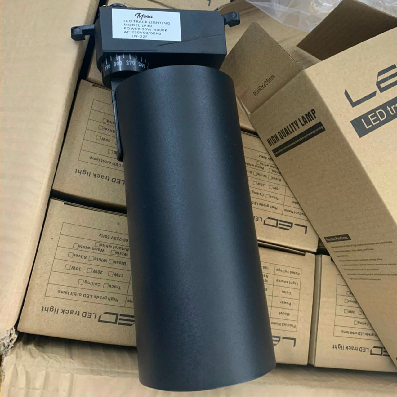 ĐÈN RỌI THANH RAY ỐNG BƠ 30W