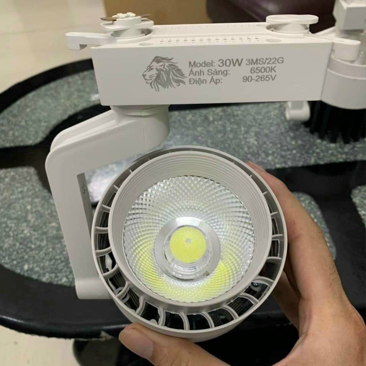 ĐÈN RỌI THANH RAY KHUỶU COB 30W
