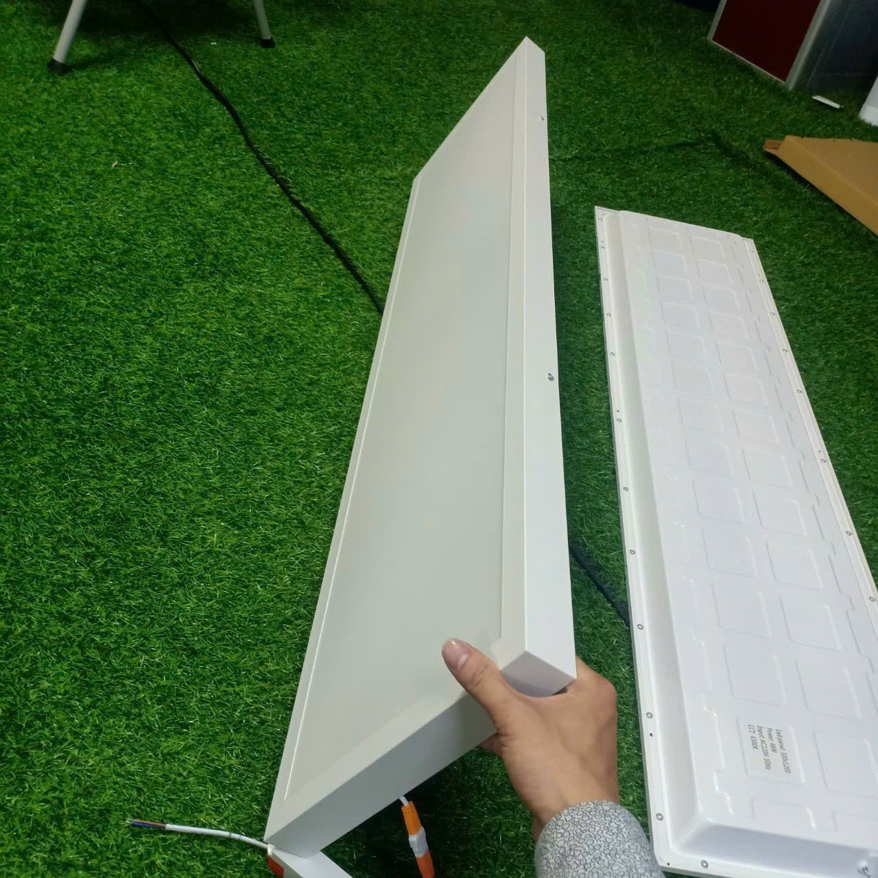 Đèn ốp nổi 300x1200 48w