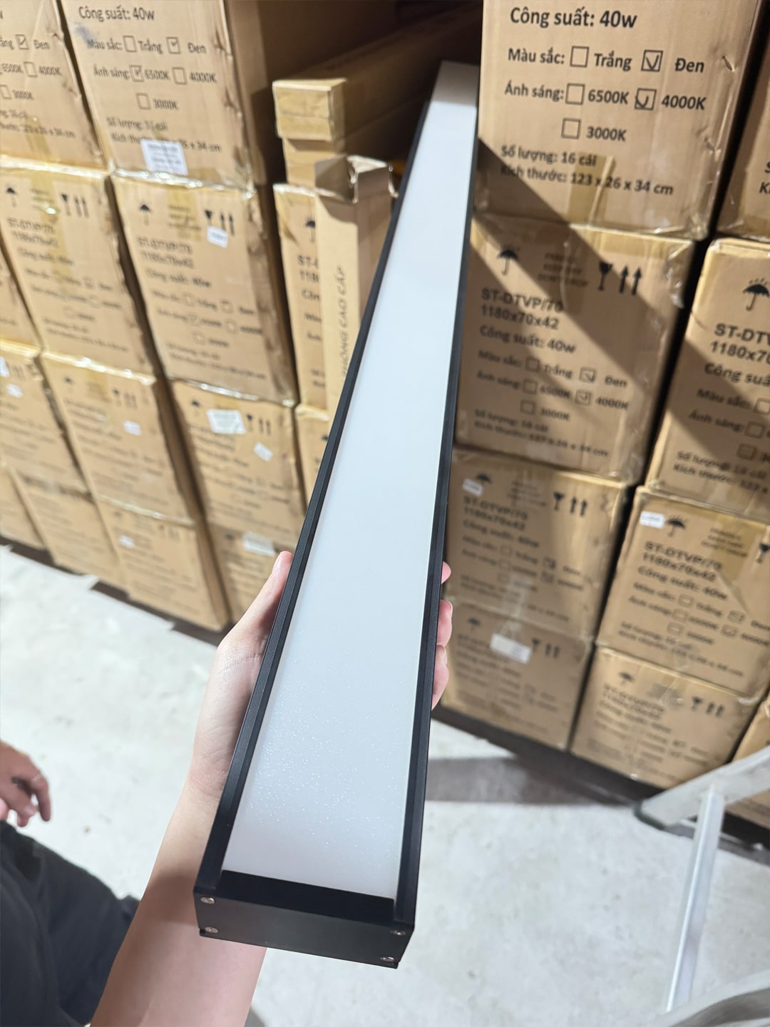 Đèn thả văn phòng 1200x70x40 40w